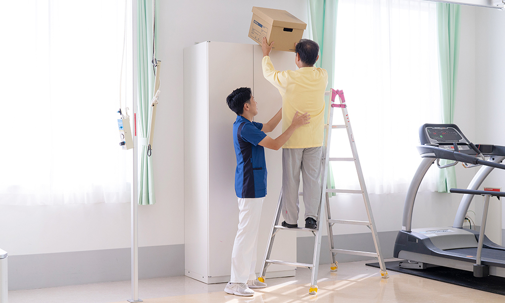 荷物を上げる(階段昇降)練習